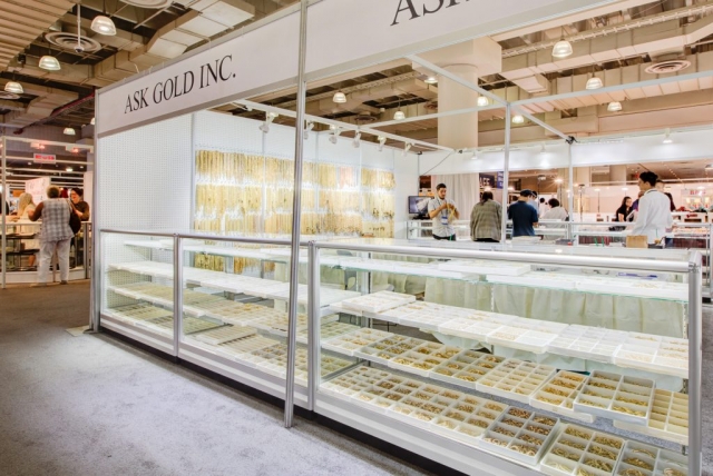 American Fixture & Display showcases at a trade show